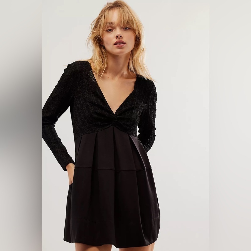 Free People Vida Mini Dress Black S Long Sleeves V-Neck A-Line
